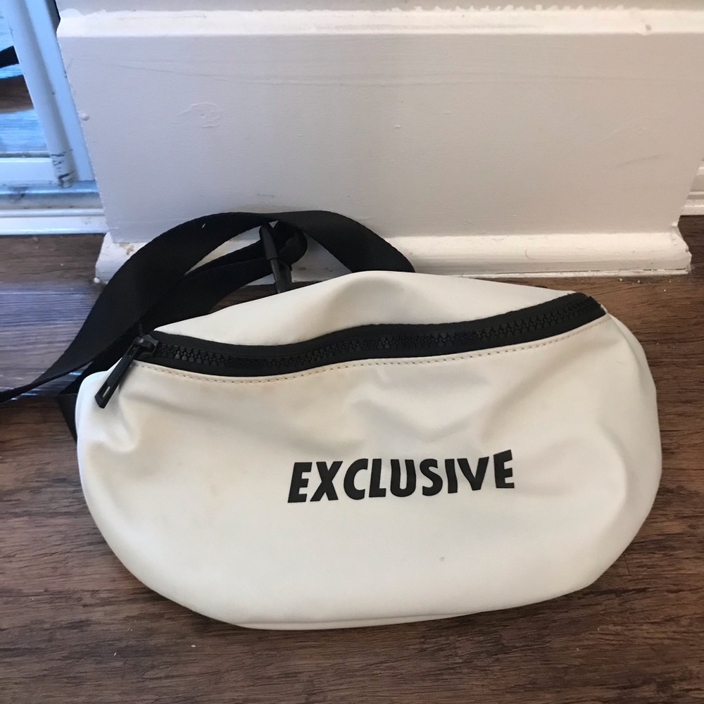 Fanny pack